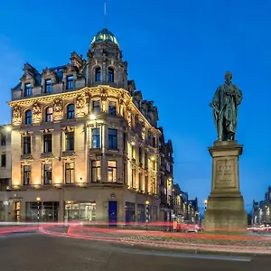 Righ Residences - George Street Aparthotel