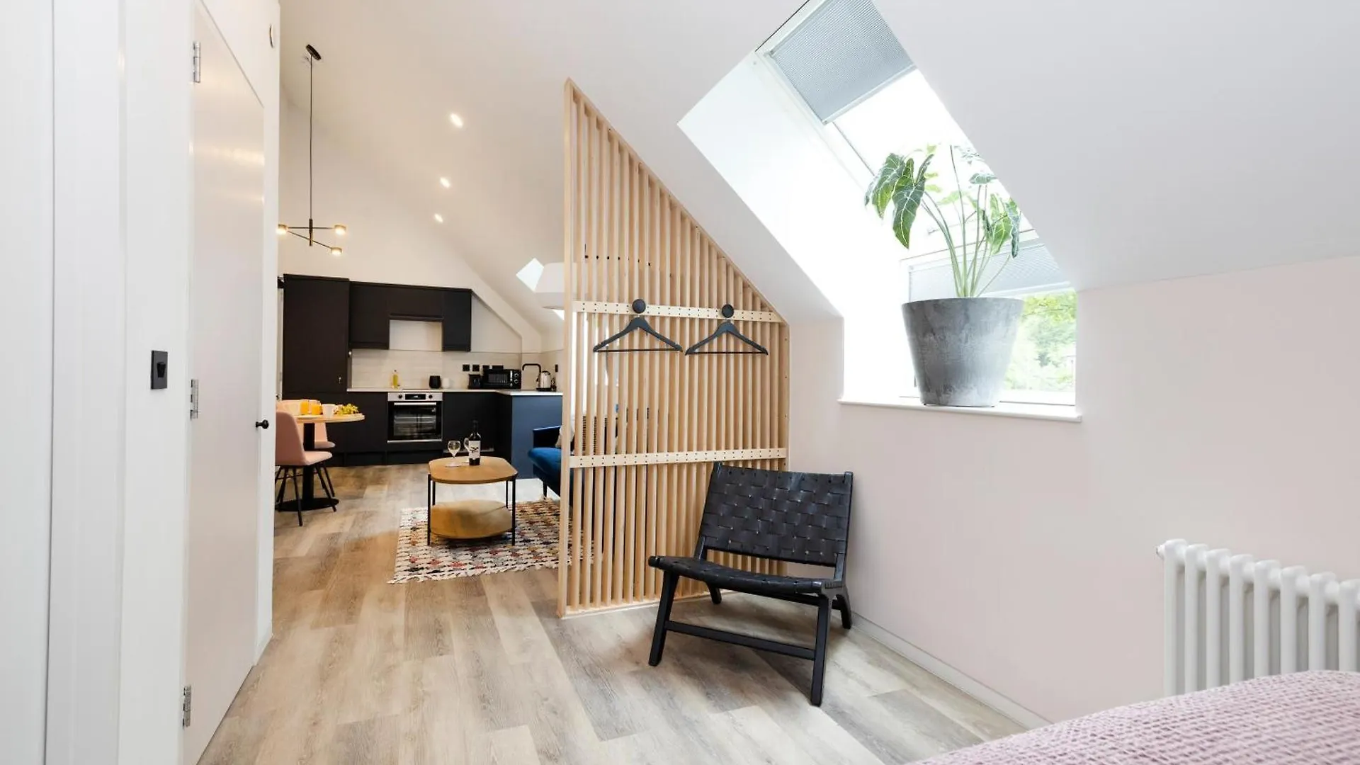 Charming Studios Near Holyrood Park & Calton Hill EDI Appartement