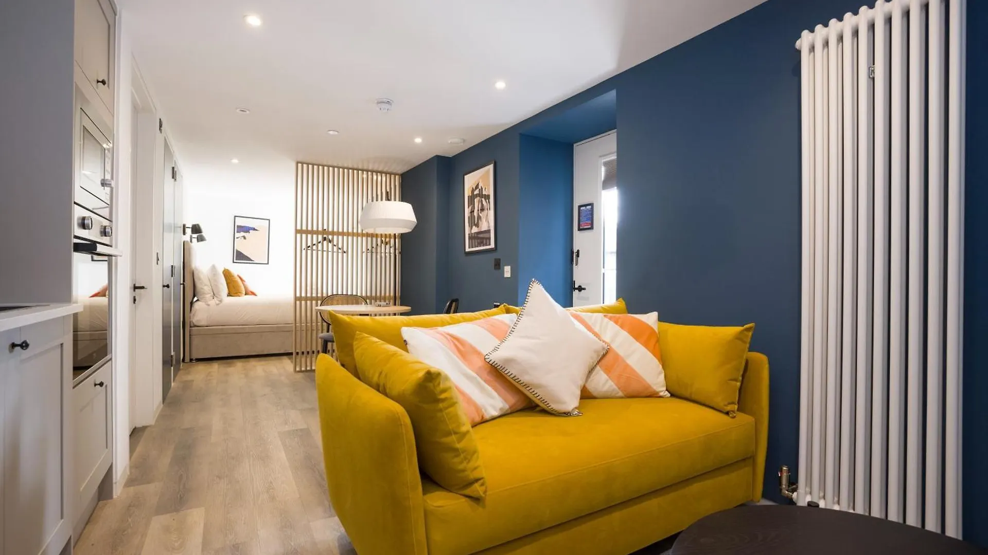 Charming Studios Near Holyrood Park & Calton Hill EDI