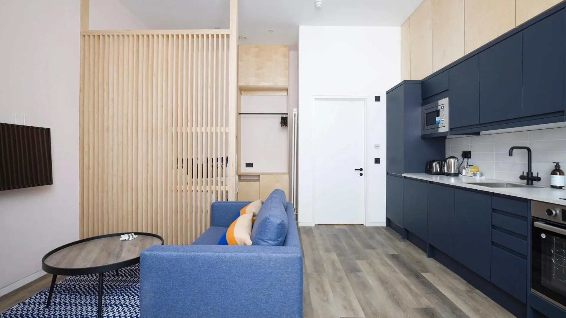 Appartamento Charming Studios Near Holyrood Park & Calton Hill Edimburgo