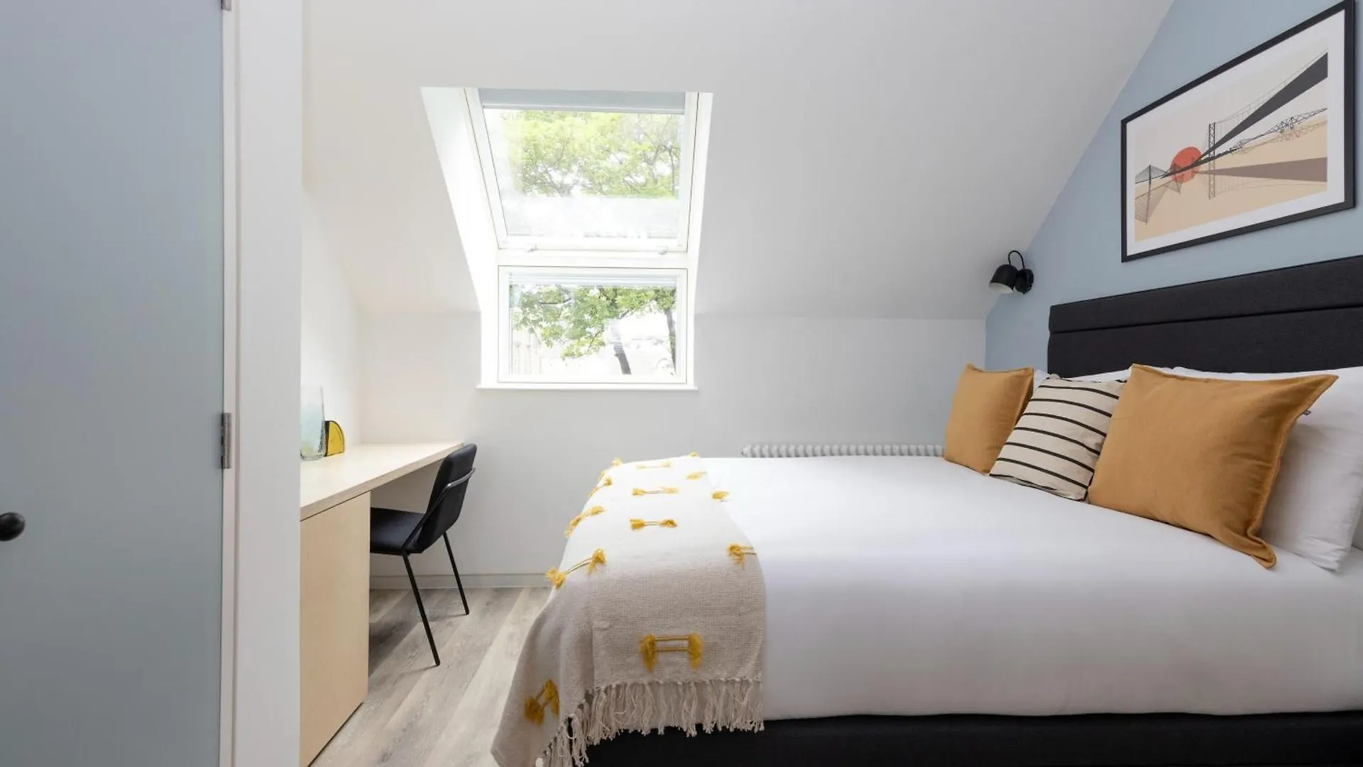 Charming Studios Near Holyrood Park & Calton Hill Edimburgo Appartamento
