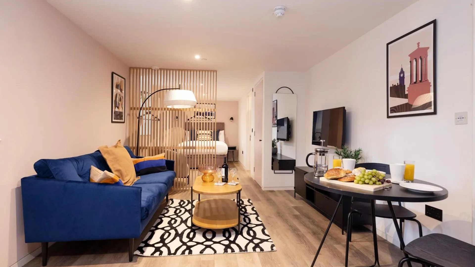 Appartamento Charming Studios Near Holyrood Park & Calton Hill Edimburgo