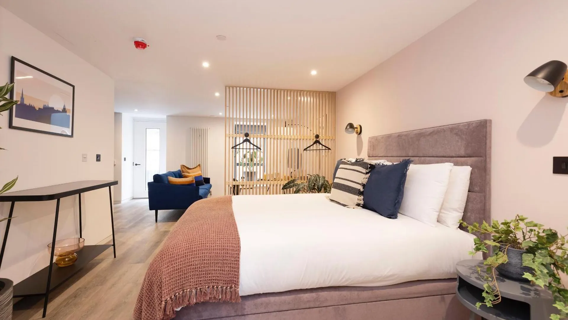 Charming Studios Near Holyrood Park & Calton Hill Edimburgo 0*,  Regno Unito